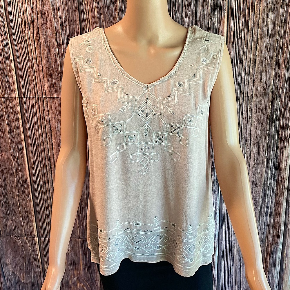 Knox Rose size medium baby pink pale white tribal print inspired embroidered